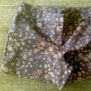 LOFT Riviera 4" inseam purple brocade shorts Sz 4